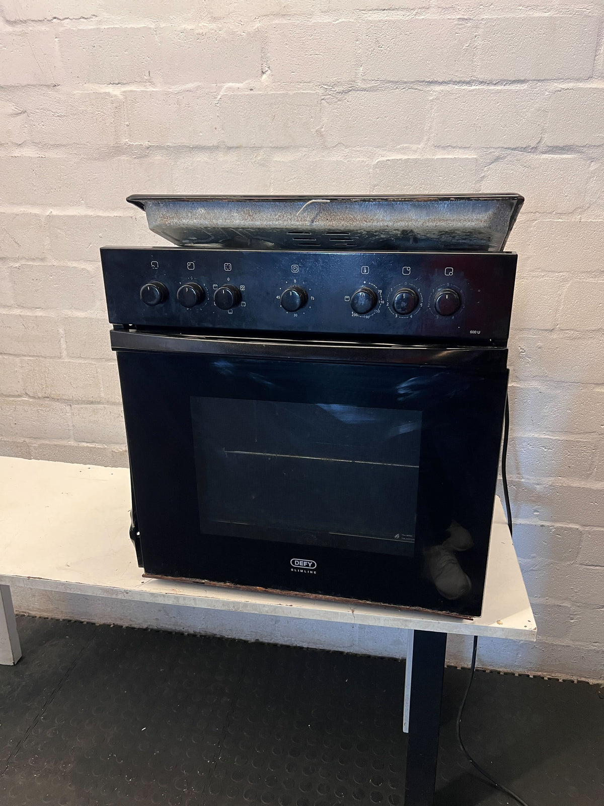 Defy Miniline Black Built-In Oven - Pre-Loved Kitchen Essential - 2ndhandwarehouse.com