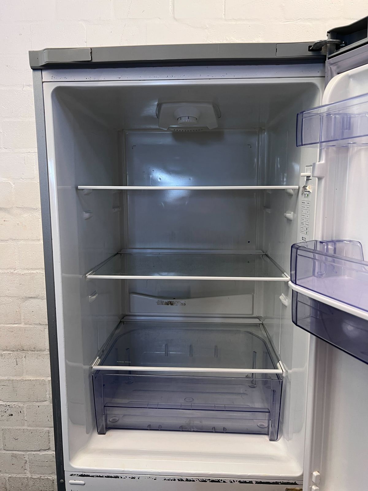 Defy Silver Fridge Freezer with Water Dispenser - Pre-Loved Convenience - 2ndhandwarehouse.com