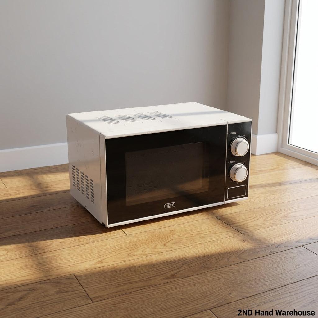 Reliable DEFY Compact White Microwave Oven - Rusted inside - 2ndhandwarehouse.com