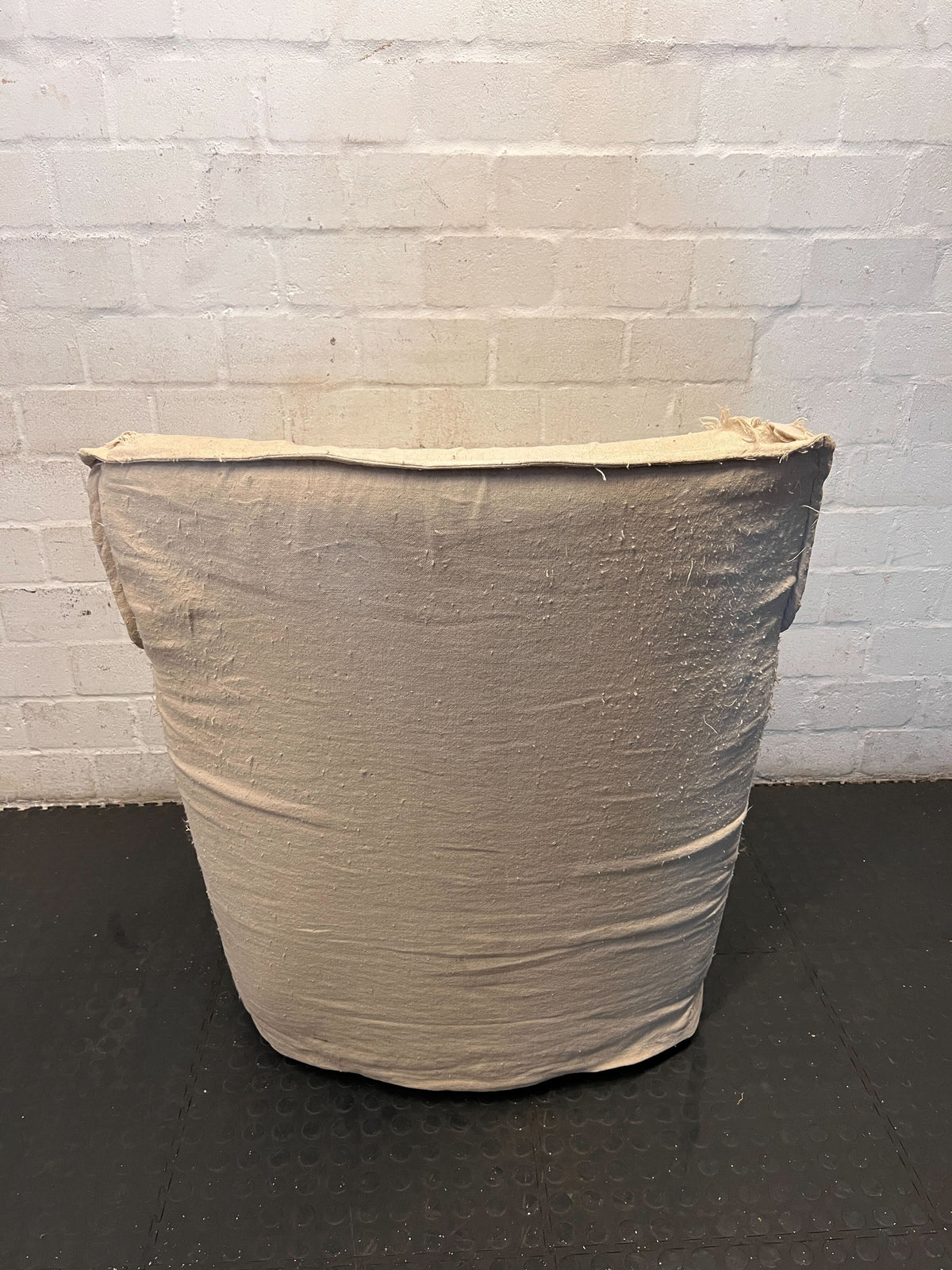 Cozy Cream Slipcover Armchair - Some damages - 2ndhandwarehouse.com