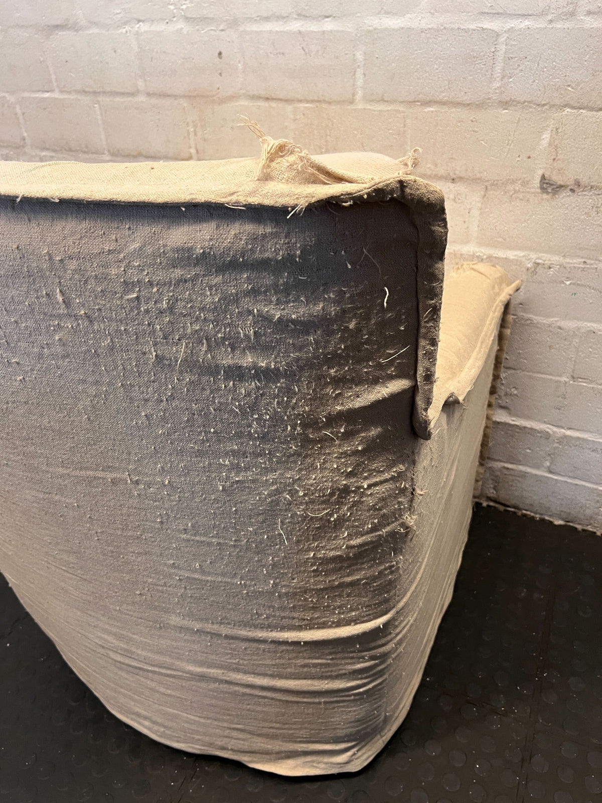 Cozy Cream Slipcover Armchair - Some damages - 2ndhandwarehouse.com