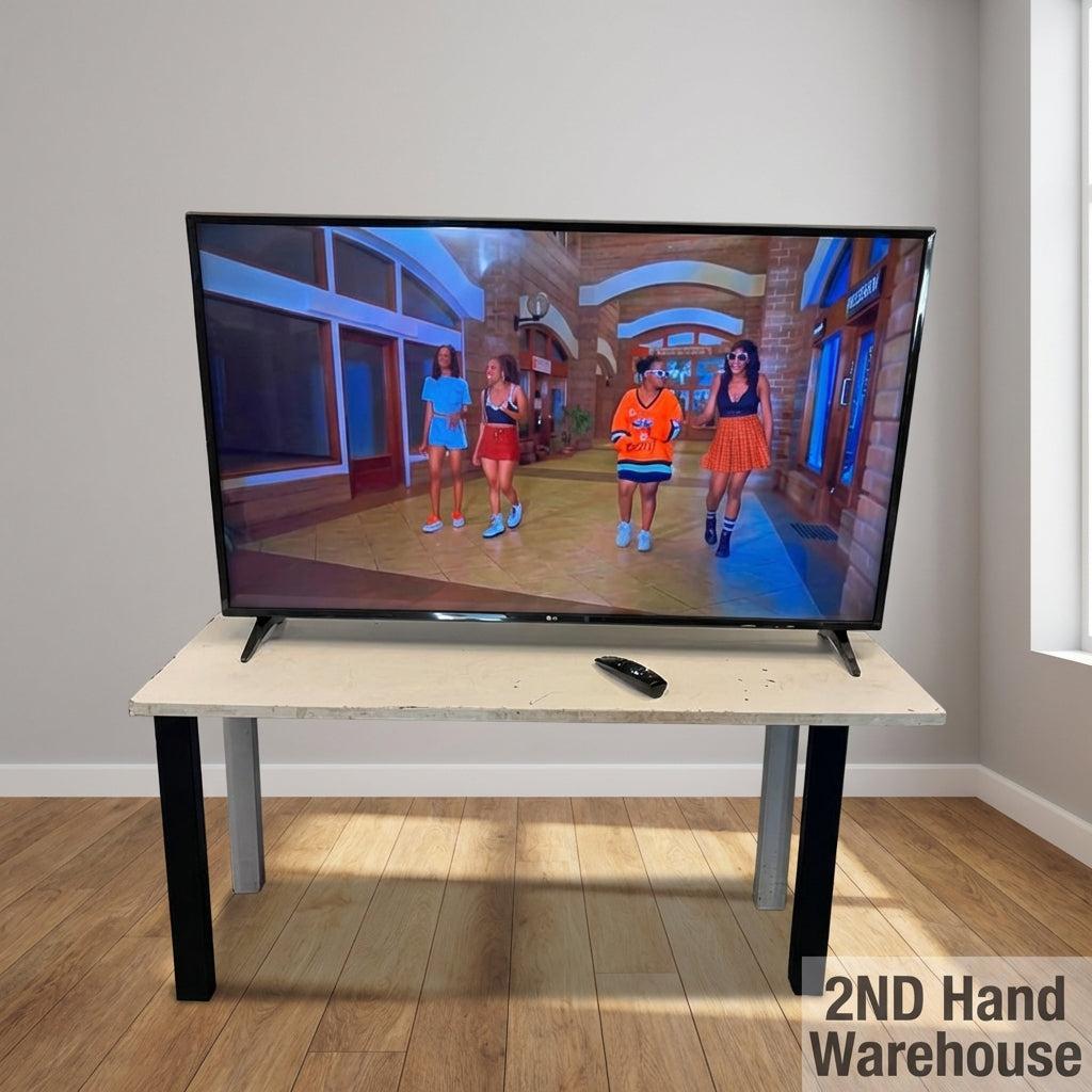 Pre-loved LG Flat Screen TV - Ready for Entertainment - 2ndhandwarehouse.com