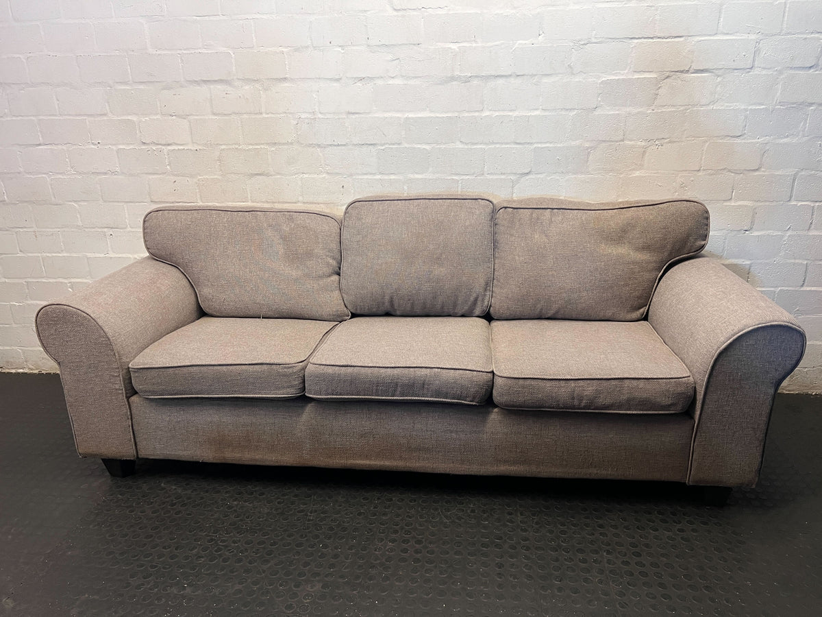 Classic & Comfy Three-Seater Sofa- Need deep cleaning - 2ndhandwarehouse.com