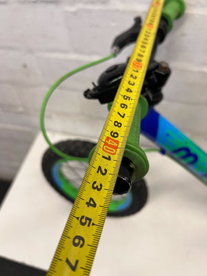 Vibrant MONO Kids' Balance Bike - Blue & Green - 2ndhandwarehouse.com