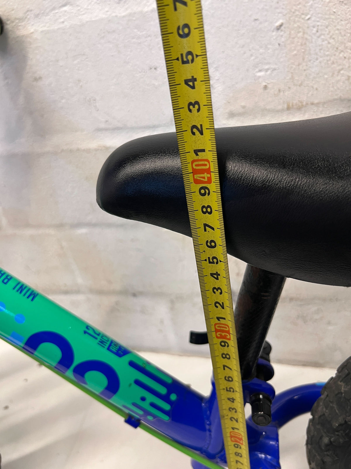 Vibrant MONO Kids' Balance Bike - Blue & Green - 2ndhandwarehouse.com