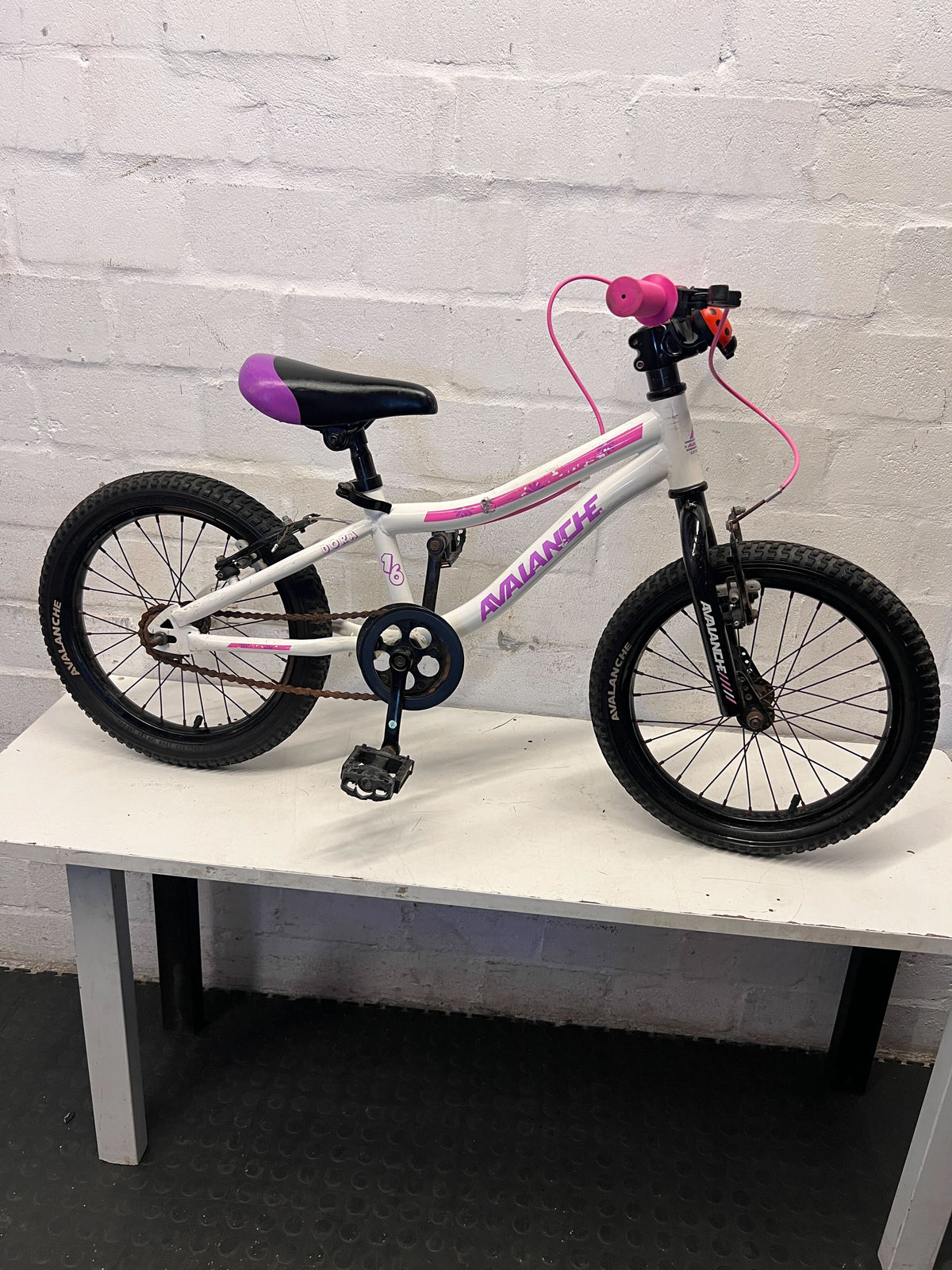 Avalanche Kids' 16-inch Bicycle - Pink & White - 2ndhandwarehouse.com