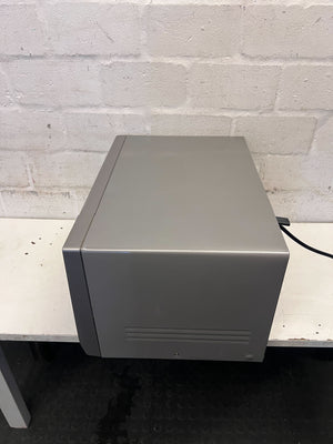 Samsung Silver Digital Microwave Oven - Excellent Condition! - 2ndhandwarehouse.com