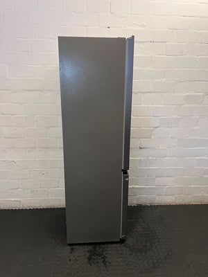 Hisense Silver Fridge Freezer - Modern Bottom Freezer - 2ndhandwarehouse.com