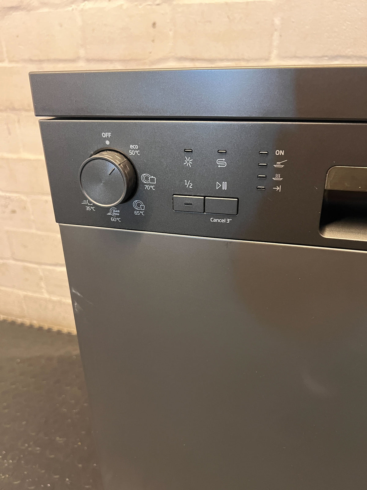 Defy Freestanding Dishwasher - Sleek Grey Efficiency for Your Kitchen - 2ndhandwarehouse.com