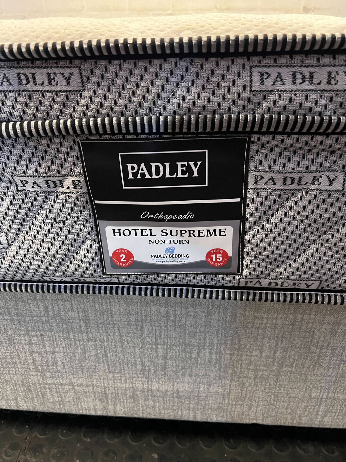Padley Mattress & Base Set - Affordable Sleep Solution - Fair used - 2ndhandwarehouse.com