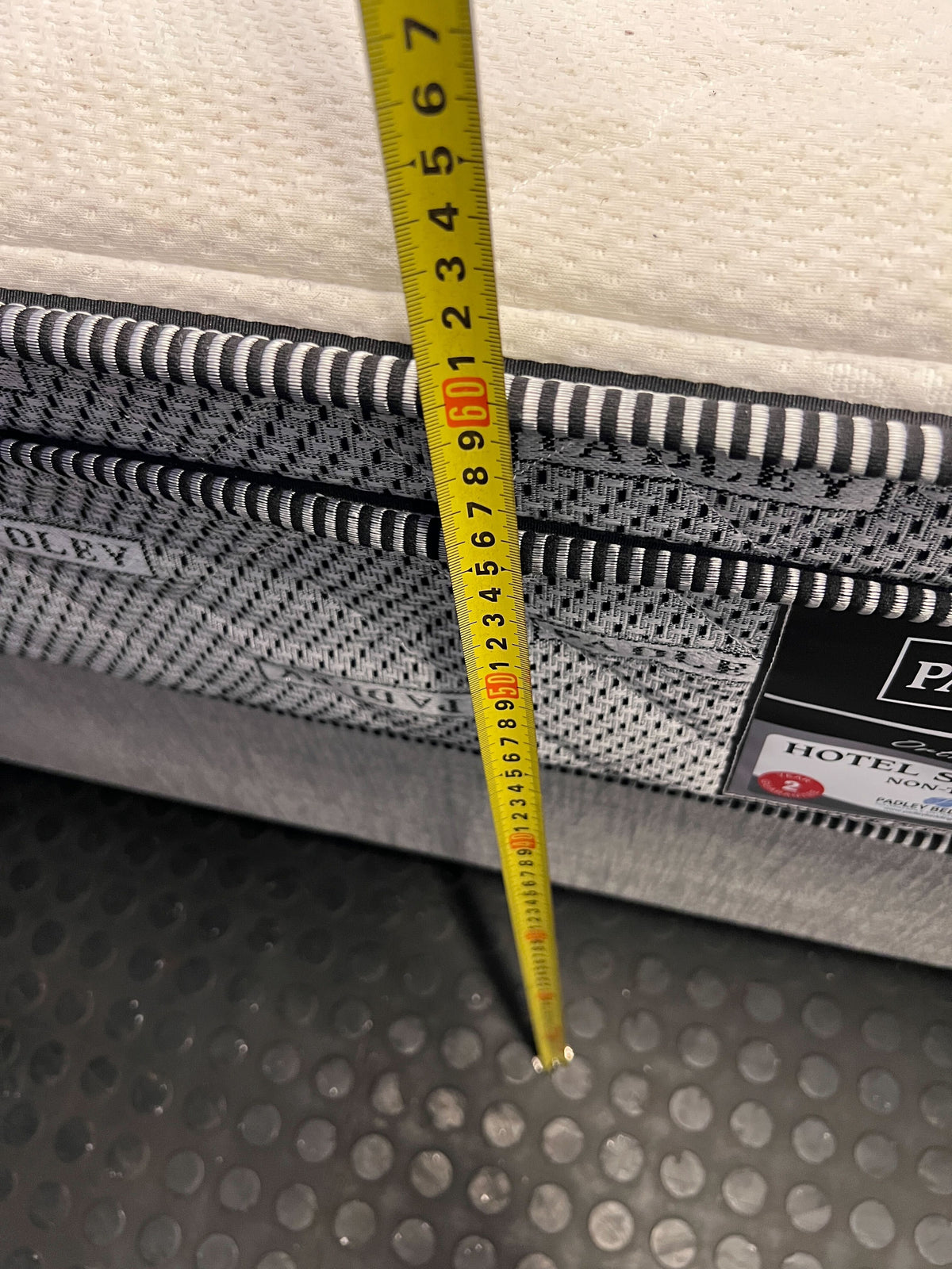 Padley Mattress & Base Set - Affordable Sleep Solution - Fair used - 2ndhandwarehouse.com