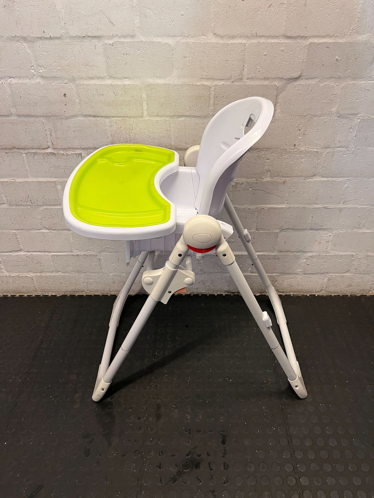 Compact & Foldable Baby High Chair with Green Tray - 2ndhandwarehouse.com