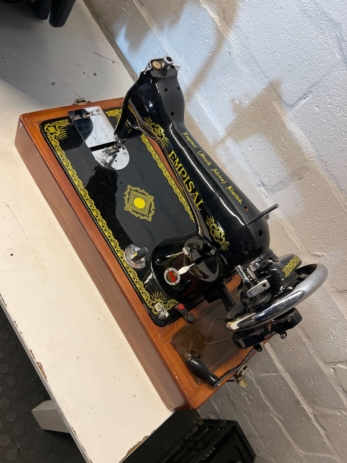 Vintage Empisal Sewing Machine - Classic Black & Gold Craft Piece - 2ndhandwarehouse.com