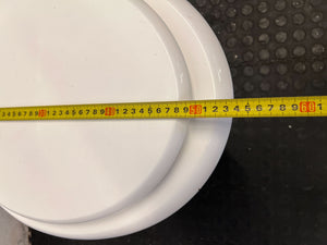 Classic White Ceramic Close-Coupled Toilet - Fair used - 2ndhandwarehouse.com