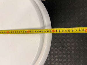 Classic White Ceramic Close-Coupled Toilet - Fair used - 2ndhandwarehouse.com