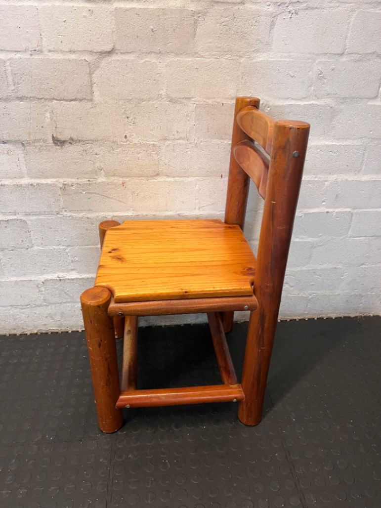 Rustic Wooden Cabin-Style Chair - Good Condition - 2ndhandwarehouse.com