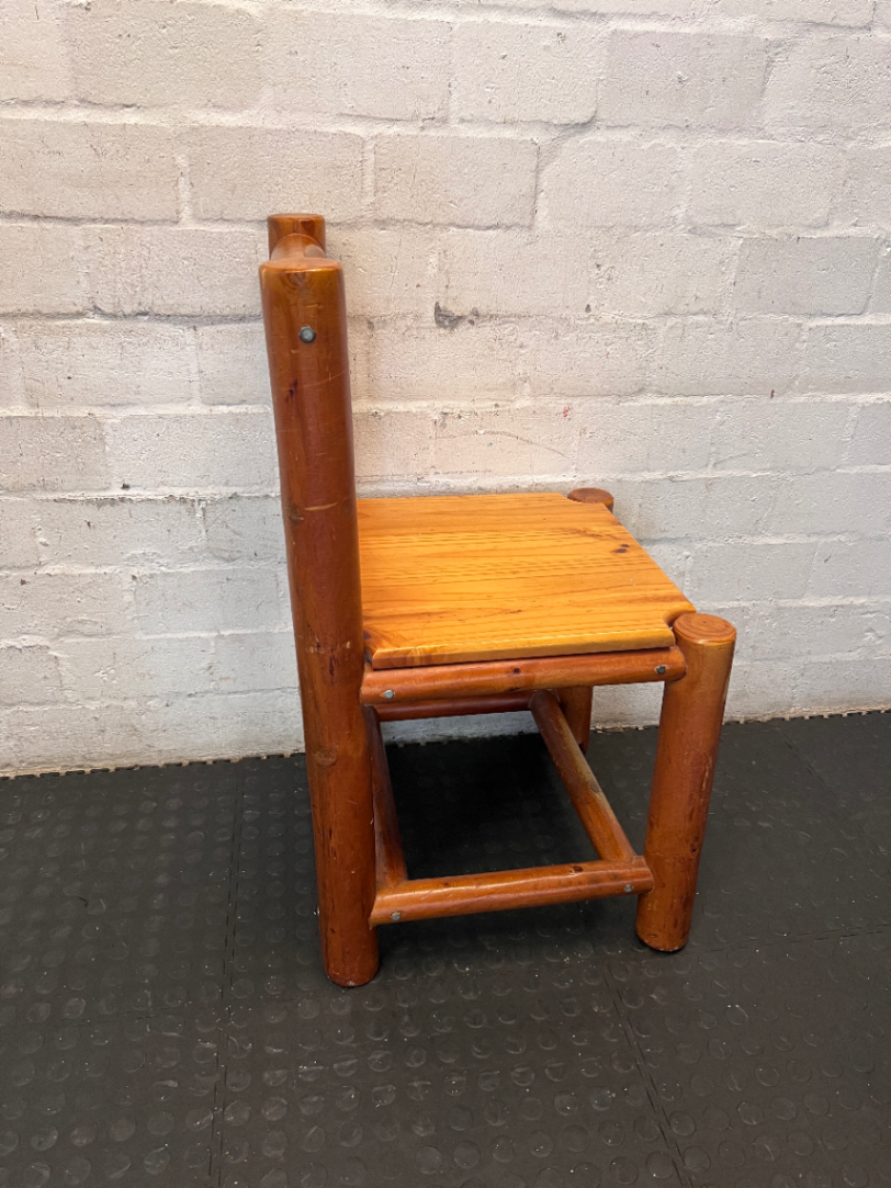 Rustic Wooden Cabin-Style Chair - Good Condition - 2ndhandwarehouse.com