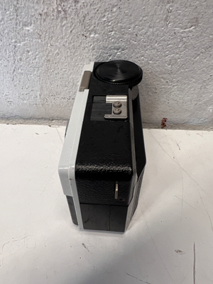 Vintage Kodak Instamatic 33 Camera with Case - As-Is Display Piece - 2ndhandwarehouse.com