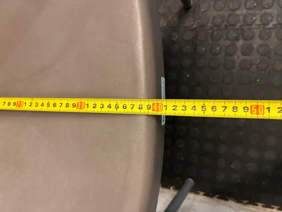 Contour Plastic Armchair - Visible Rust on Legs - 2ndhandwarehouse.com