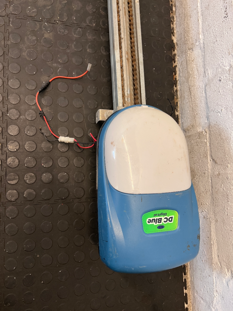 DC Blue Digital Garage Door Motor with Rail - As Is Condition - 2ndhandwarehouse.com