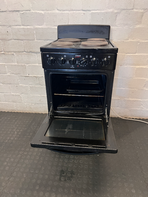 Black Univa 4-Plate Stove and Oven - Good Condition - 2ndhandwarehouse.com