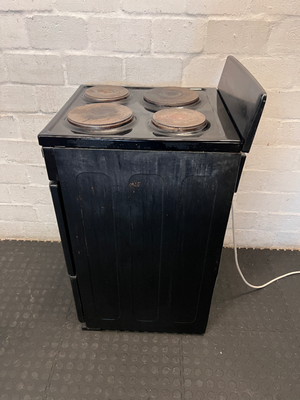 Black Univa 4-Plate Stove and Oven - Good Condition - 2ndhandwarehouse.com
