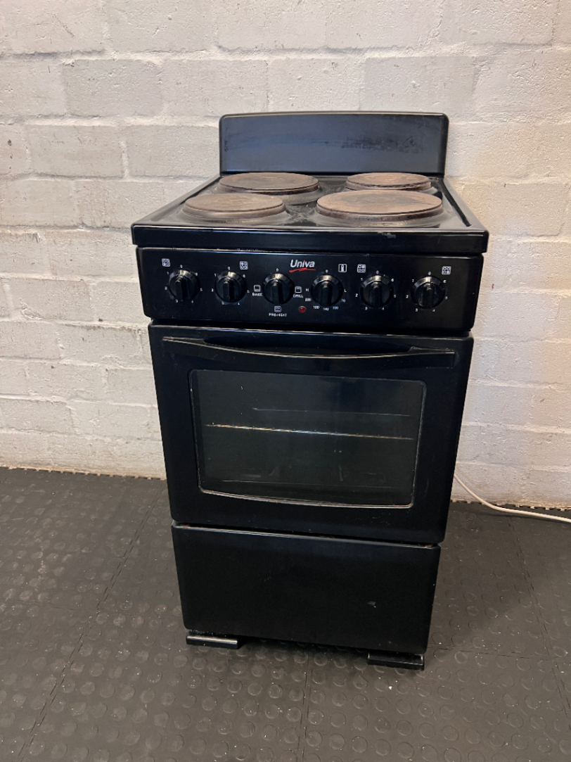 Black Univa 4-Plate Stove and Oven - Good Condition - 2ndhandwarehouse.com