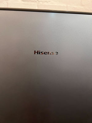Stylish Hisense Grey Top Freezer Fridge – Excellent Condition! - 2ndhandwarehouse.com