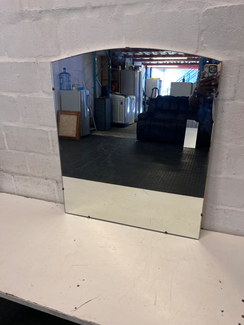 Minimalist Arched Wall Mirror on White Backing - 2ndhandwarehouse.com