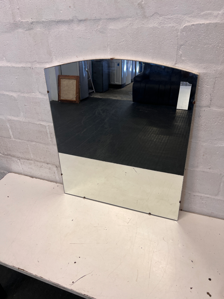 Minimalist Arched Wall Mirror on White Backing - 2ndhandwarehouse.com