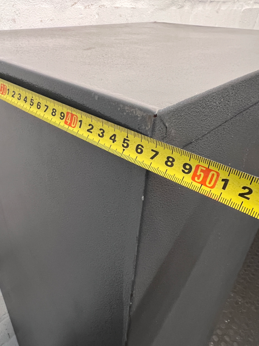 Industrial 4-Drawer Metal Filing Cabinet in Two-Tone Grey - 2ndhandwarehouse.com