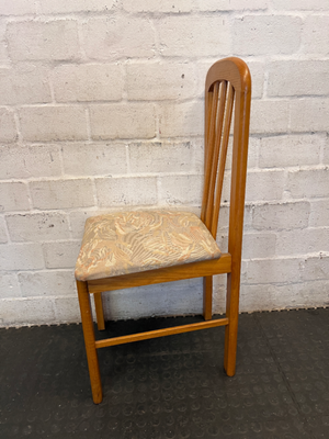 Solid Oak Upholstered Dining Chair — Very Good Condition - 2ndhandwarehouse.com