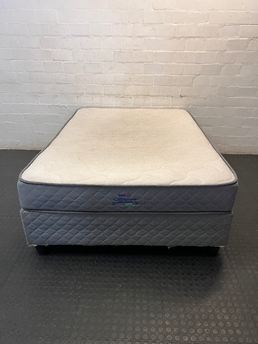 Truform Double Bed Base Set in Grey — Normal Wear on Mattress T - 2ndhandwarehouse.com