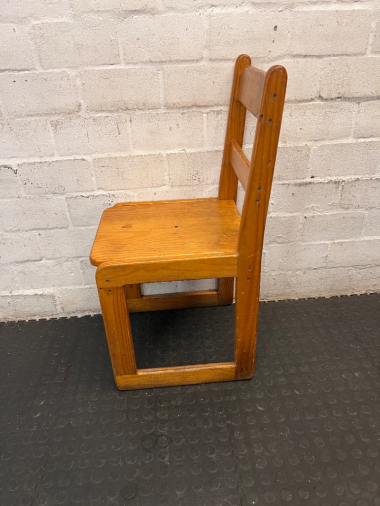 Classic Pine Dining Chair with Sled Base - 2ndhandwarehouse.com
