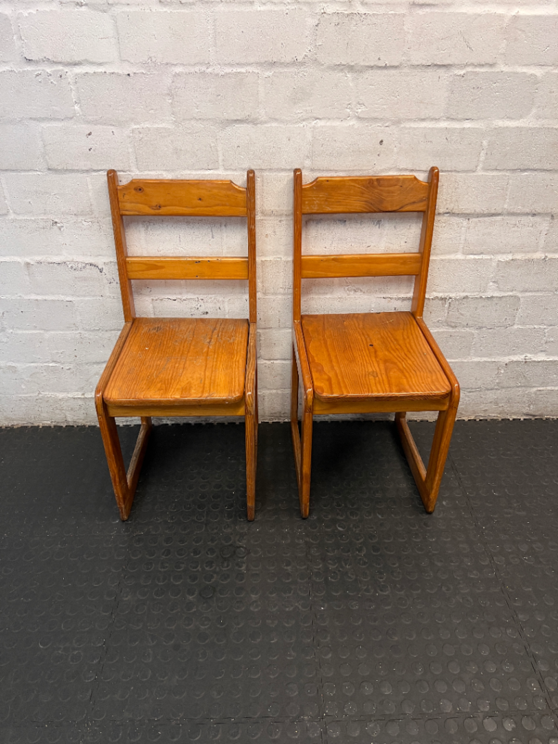 Classic Pine Dining Chair with Sled Base - 2ndhandwarehouse.com