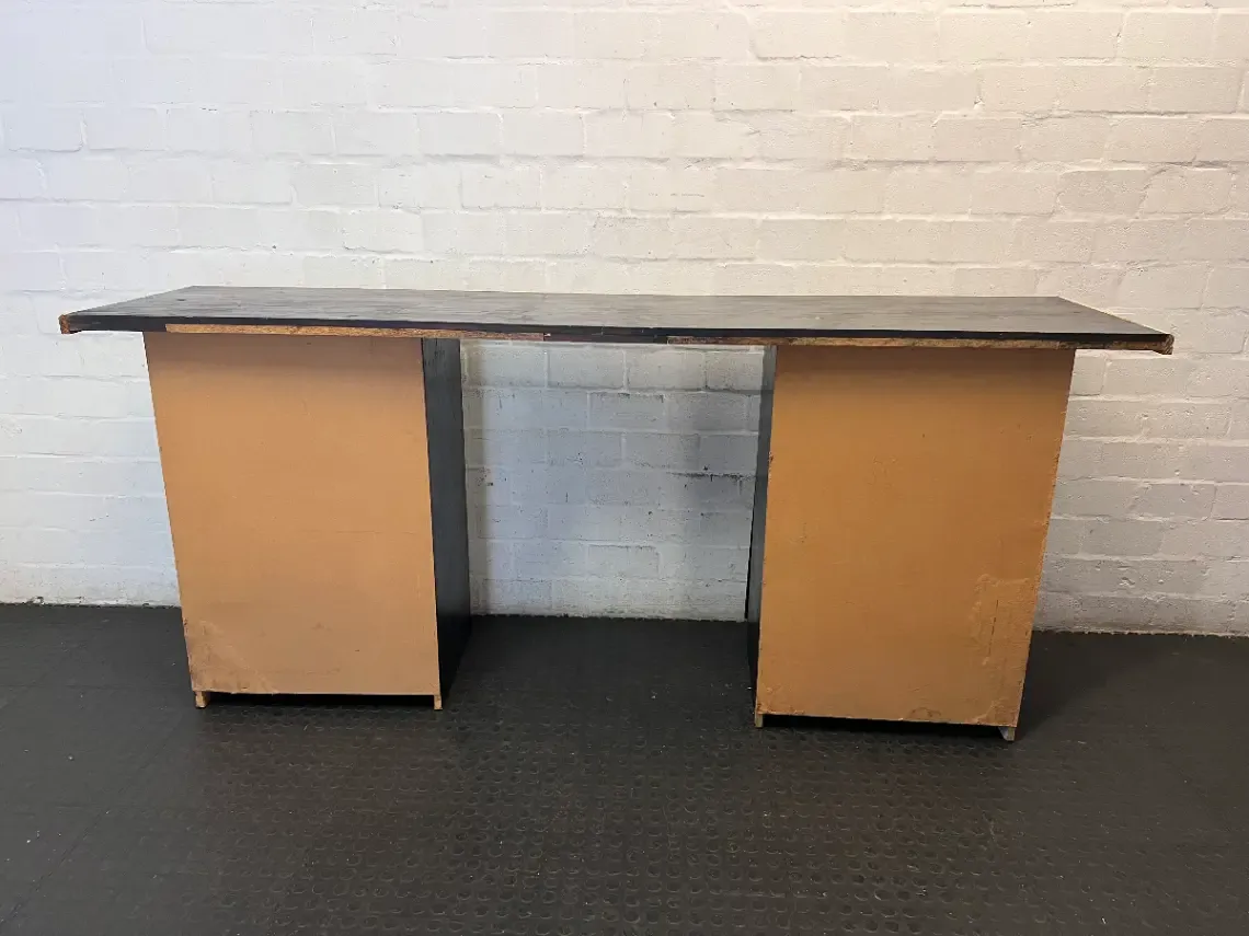 Large Branded The Sharks Pine Wood Bar Counter — Good C - 2ndhandwarehouse.com