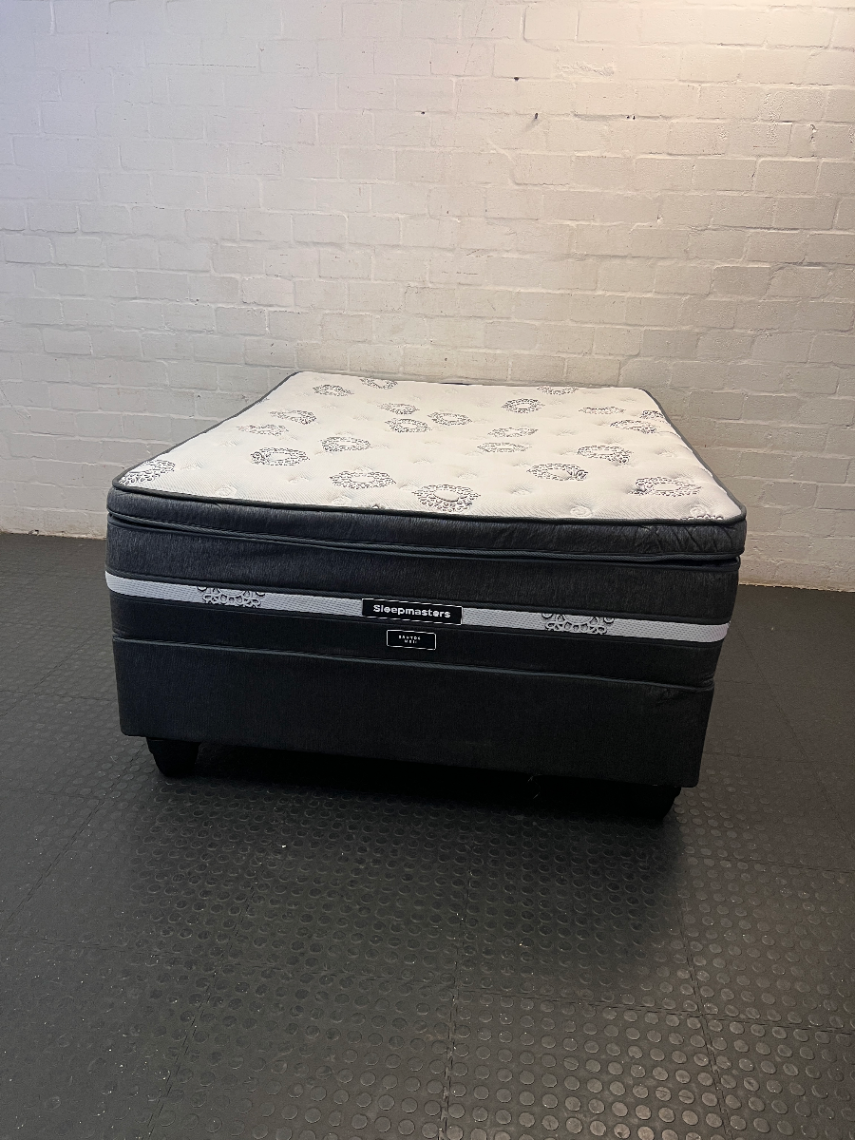 Sleepmasters Queen Base Set with Pillow-Top Mattress - 2ndhandwarehouse.com