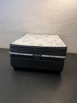 Sleepmasters Queen Base Set with Pillow-Top Mattress - 2ndhandwarehouse.com