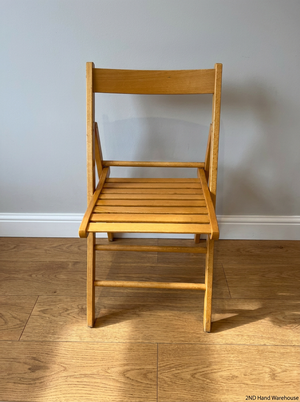 Classic Honey-Toned Wooden Folding Chair - 2ndhandwarehouse.com