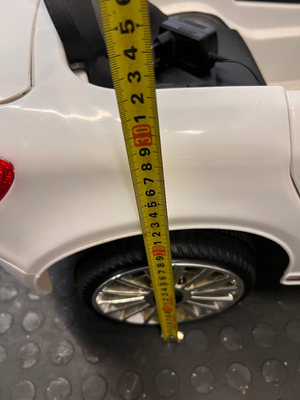 White Kiddies Electric Ride-On Car with Charger — Good Working Order - 2ndhandwarehouse.com