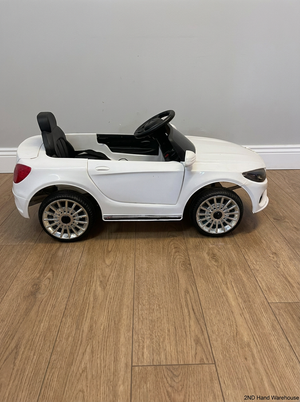 White Kiddies Electric Ride-On Car with Charger — Good Working Order - 2ndhandwarehouse.com