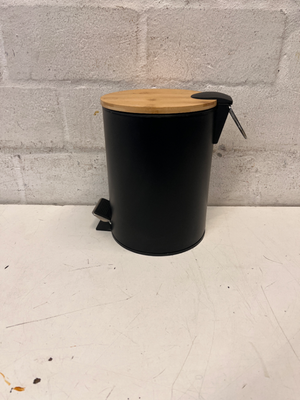 Matte Black Pedal Bin with Bamboo Lid — Good C - 2ndhandwarehouse.com