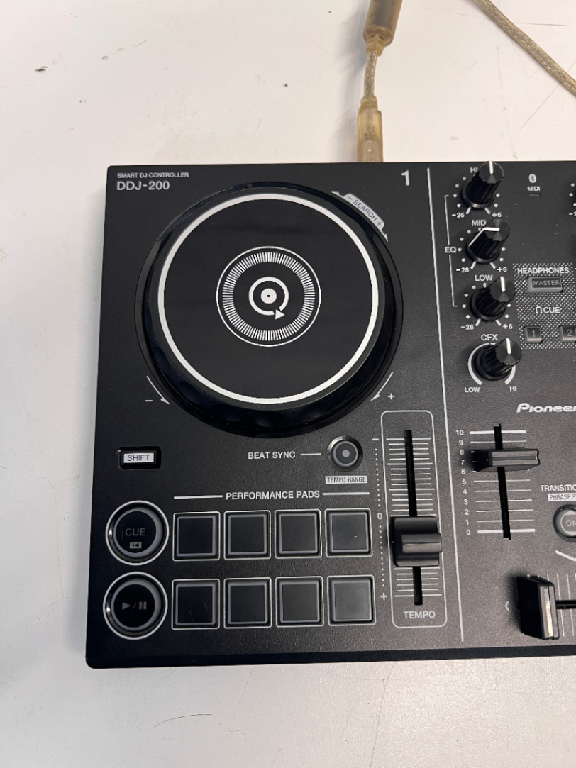 Pioneer DDJ-200 Smart DJ Controller — Good Working O - 2ndhandwarehouse.com