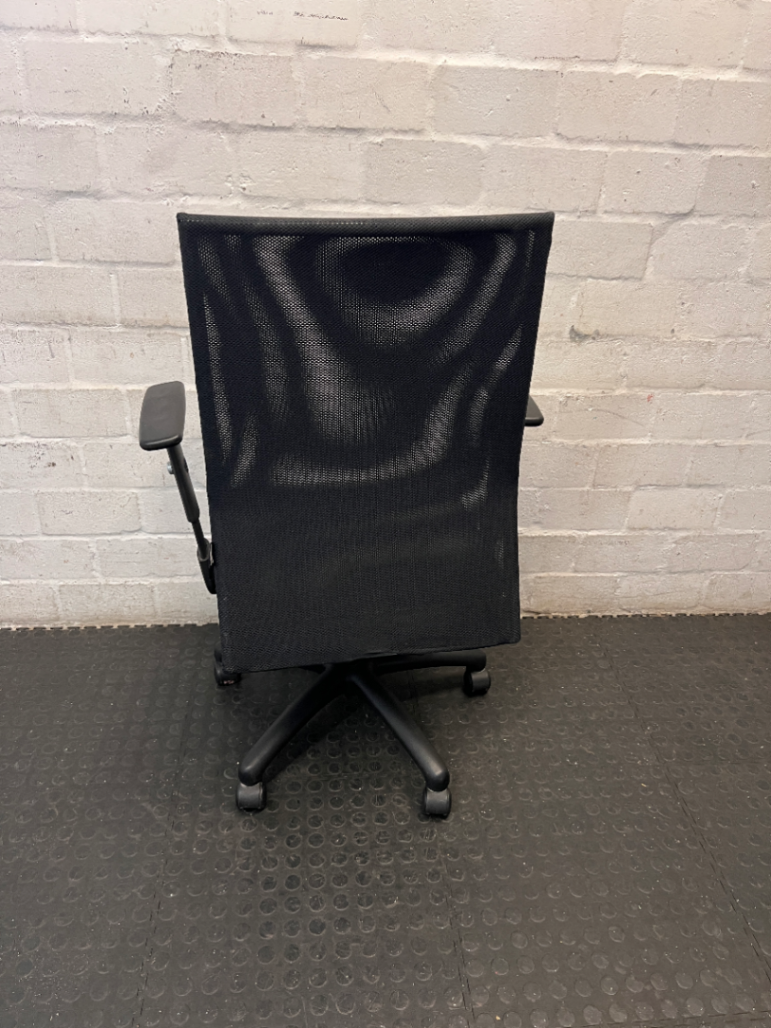 Black Mesh High-Back Swivel Office Chair — Fair Condition with Visible W - 2ndhandwarehouse.com
