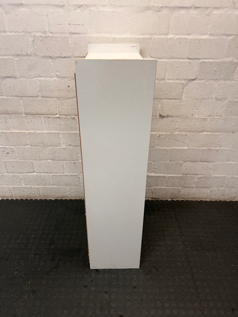 White Three-Shelf Standing Bookcase — Fair Used C - 2ndhandwarehouse.com