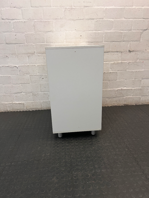 White 4-Compartment Storage Cube Unit on Legs