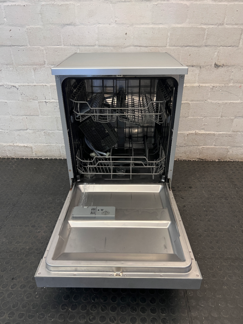 Russell Hobbs Silver Freestanding Dishwasher — Non-Functional with Rust on Front Panel