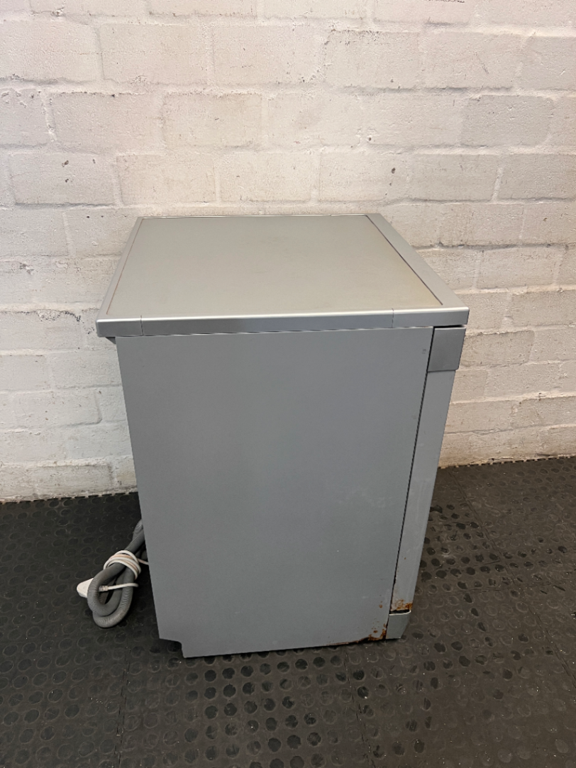 Russell Hobbs Silver Freestanding Dishwasher — Non-Functional with Rust on Front Panel