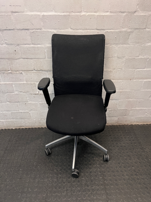 Black Mesh Back Swivel Office Chair with Metal Base