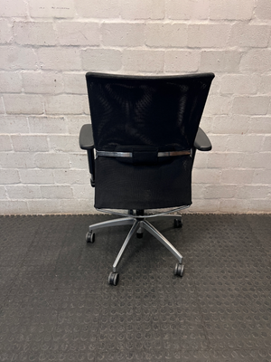 Black Mesh Back Swivel Office Chair with Metal Base